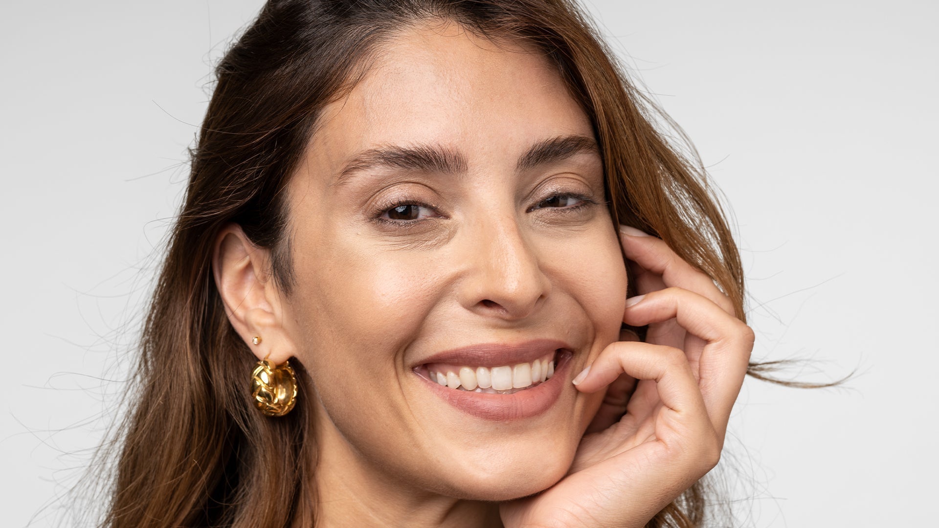 Augenbrauen färben zu Hause – so gelingt ein professionelles Ergebnis